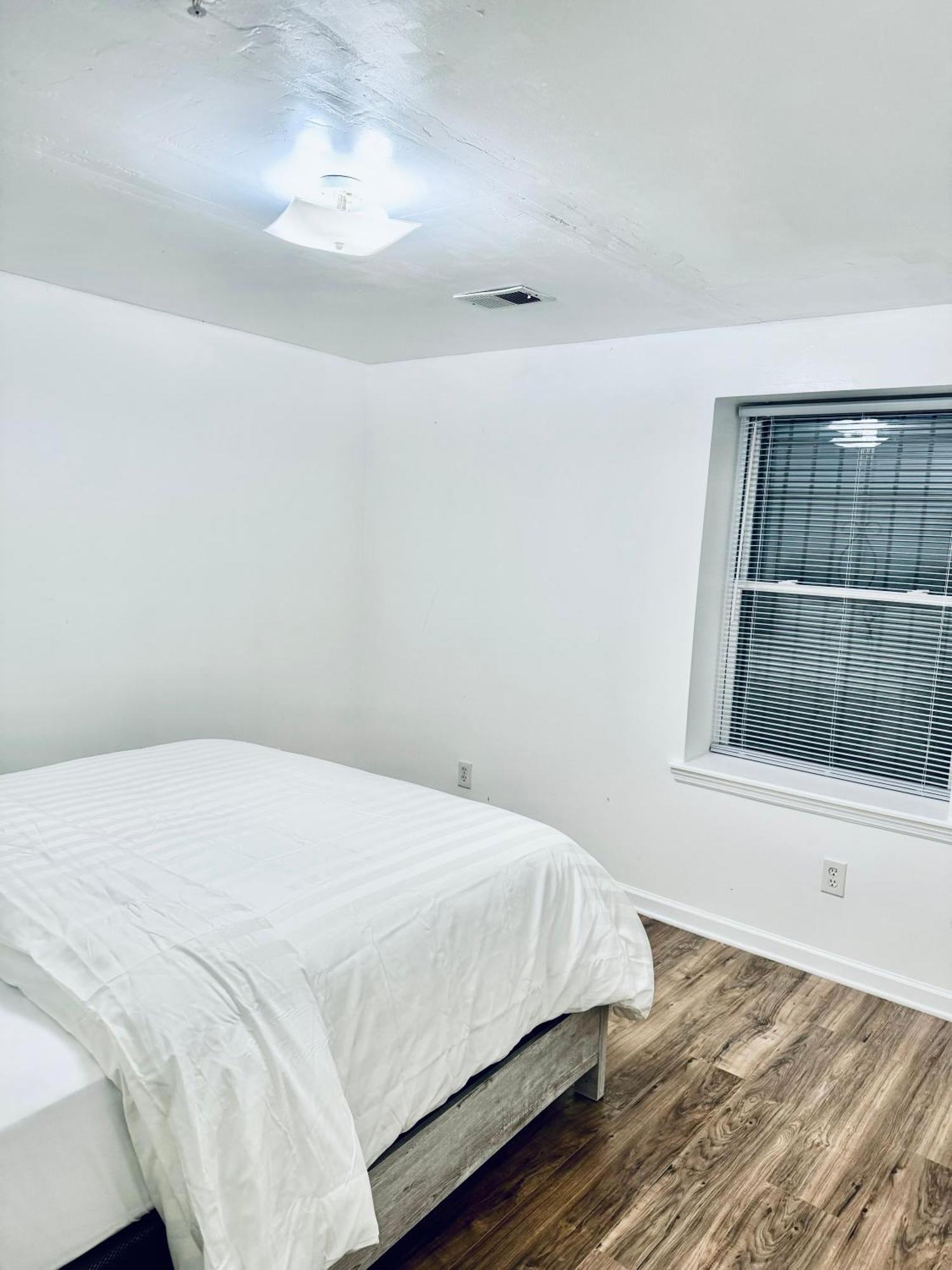 Cozy Evergreen Apartment By Newark Airport Kültér fotó